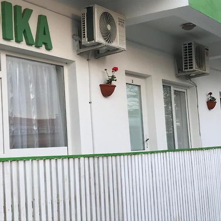 Pensiunea Scoika Steaguri نيبتون المظهر الخارجي الصورة