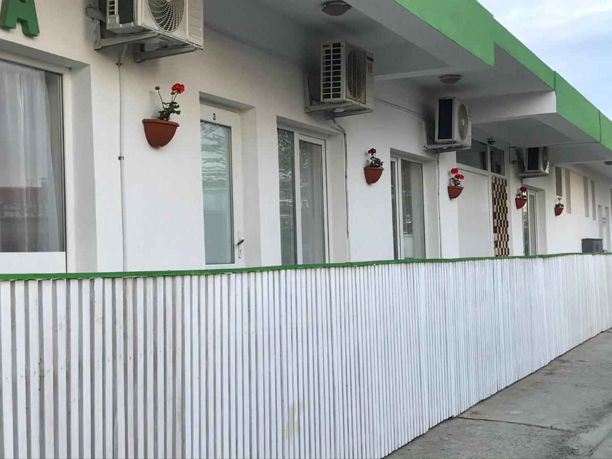 Pensiunea Scoika Steaguri نيبتون المظهر الخارجي الصورة